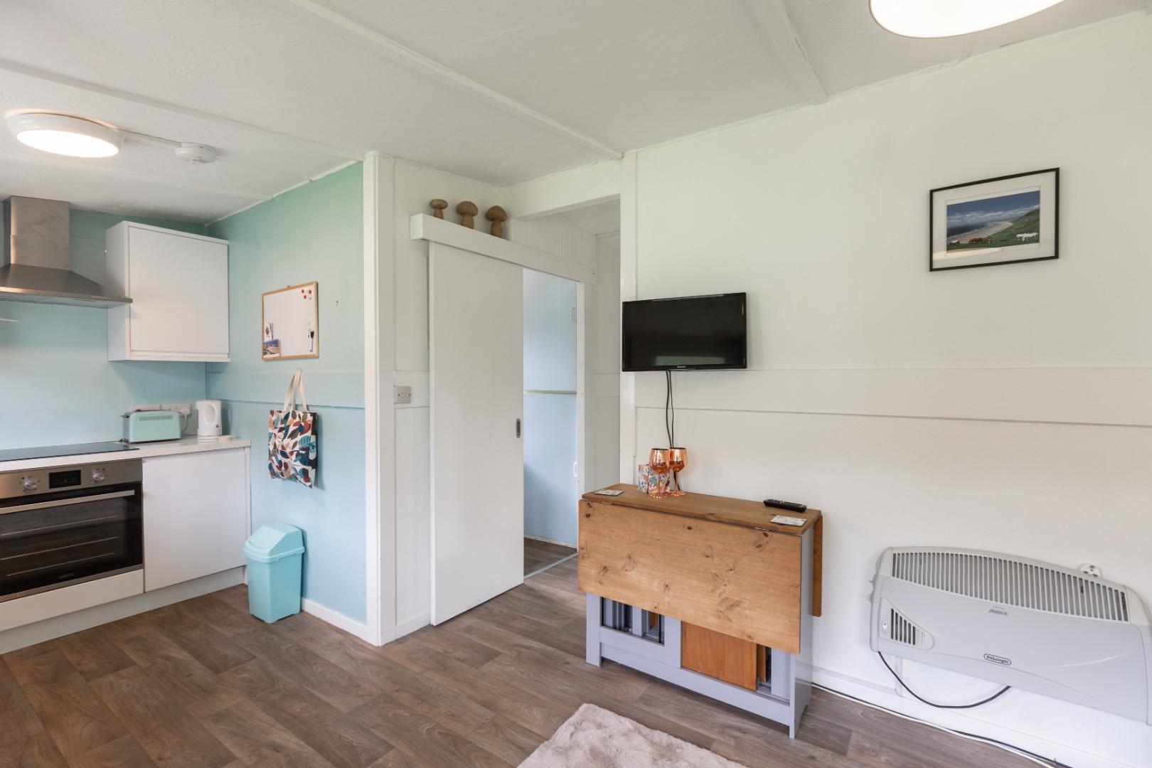 Summercliff Chalets, Caswell Bay, Swansea, SA3 3BP